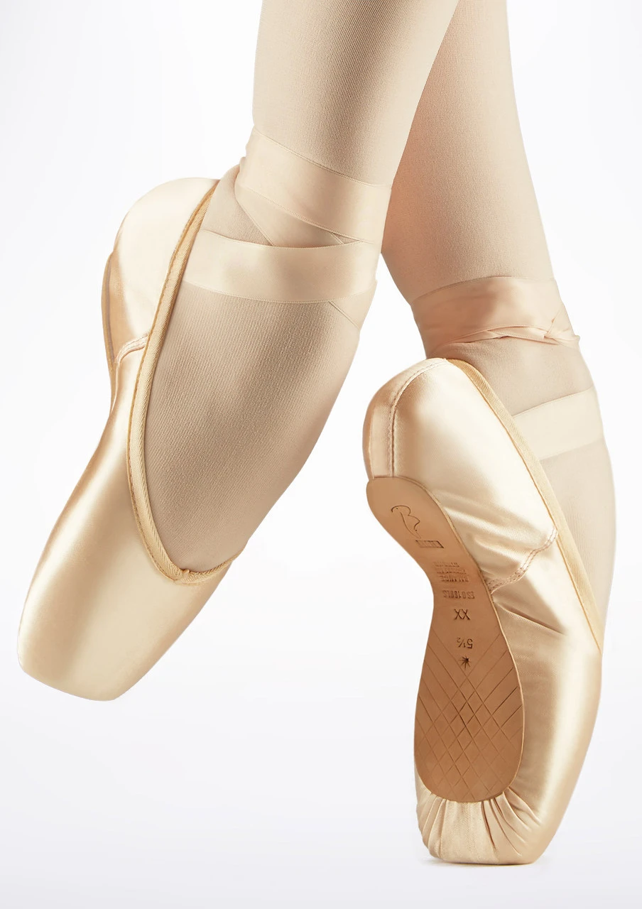 Bloch European Balance ES0160L Pointe Shoe - Strong - Image 2